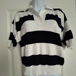 NWT Cyrus Women’s Navy and White Striped Short Sleeves Sweater Size Medium